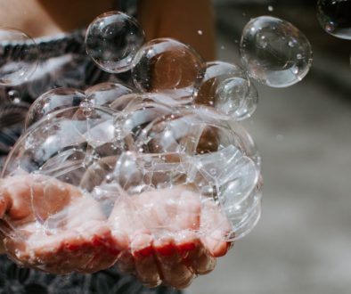 hand-bubbles12x6