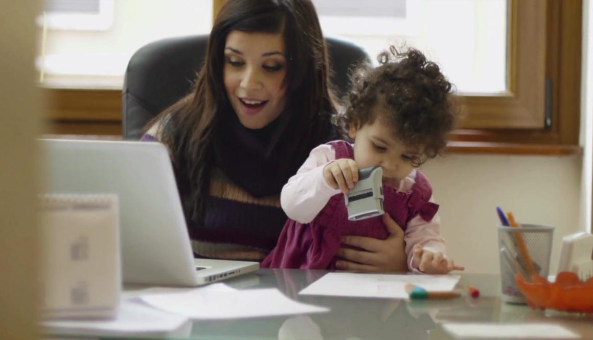 mom-and-businesswoman-working